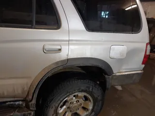 1998 Toyota 4Runner SR5 with VIN JT3HN86R1W0183463, listed as a IAAI auction lot 41515690 with 299,355 mi miles and . Bid and sale history available at DreamBid. Image 6.