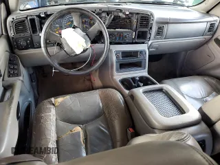 2004 Chevrolet Suburban LT with VIN 1GNEC16Z34J180543, listed as a Copart auction lot 44303975 with 270,011 mi miles and Salvage Title. Bid and sale history available at carsss.com. Image 8.