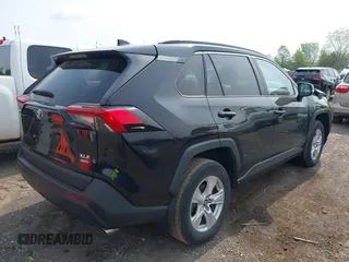 2020 Toyota RAV4 XLE with VIN 2T3P1RFV3LC121898, listed as a IAAI auction lot 42124803 with 23,374 mi miles. Bid and sale history available at carsss.com. Image 4.