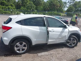 2022 Honda HR-V LX with VIN 3CZRU5H31NM718291, listed as a IAAI auction lot 42441239 with 8,753 mi miles and . Bid and sale history available at DreamBid. Image 13.