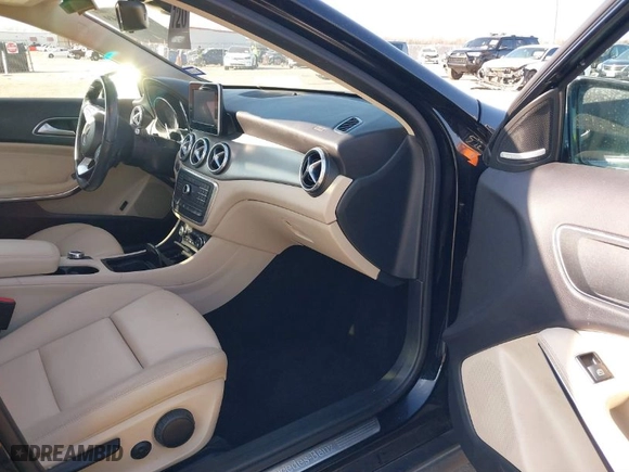 2016 Mercedes-Benz GLA with VIN WDCTG4GB5GJ199567, listed as a IAAI auction lot 41225649 with 122,655 mi miles. Bid and sale history available at carsss.com. Image 5.