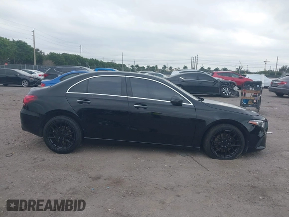 2019 Mercedes-Benz A 220 with VIN WDD3G4EB5KW031437, listed as a IAAI auction lot 41602814 with 52,879 mi miles and . Bid and sale history available at DreamBid. Image 13.