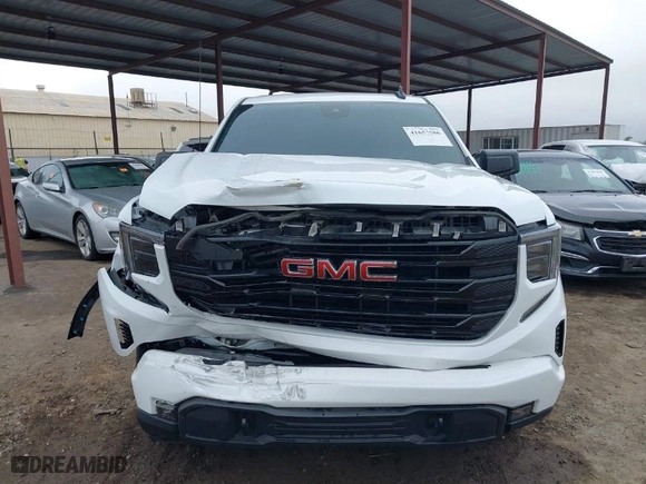 2024 GMC Sierra 1500 Elevation with VIN 3GTPHCED8RG311513, listed as a IAAI auction lot 41657586 with 8,209 mi miles. Bid and sale history available at carsss.com. Image 12.
