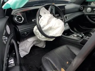 2020 Mercedes-Benz E 350 with VIN WDDZF8EB8LA711559, listed as a Copart auction lot 43485725 with Not Provided miles and Salvage Title. Bid and sale history available at DreamBid. Image 8.