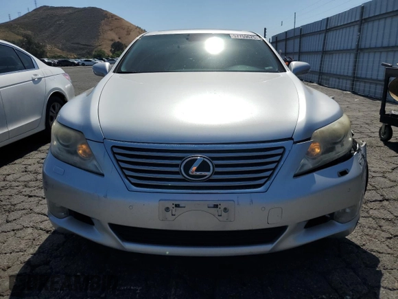 2012 Lexus LS 460 with VIN JTHBL5EFXC5108951, listed as a Copart auction lot 57759625 with 106,835 mi miles and Salvage title. Bid and sale history available at DreamBid. Image 5.