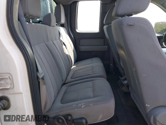 2013 Ford F-150 XL z VIN 1FTFX1CF4DKF08588, wystawiony jako IAAI lot #42830584 z przebiegiem 341 141 mil mil oraz . Historia ofert i sprzedaży dostępna na DreamBid. Obrazek 8.