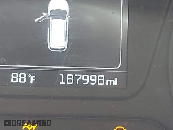 2017 Kia Sorento LX with VIN 5XYPGDA34HG293207, listed as a IAAI auction lot 42108117 with 187,998 mi miles and . Bid and sale history available at DreamBid. Image 14.
