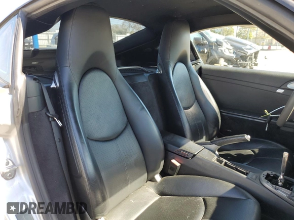 2007 Porsche 718 Cayman z VIN WP0AA29817U760642, wystawiony jako Copart lot #43905015 z przebiegiem Nie podano mil oraz Szkoda całkowita • Salvage title. Historia ofert i sprzedaży dostępna na DreamBid. Obrazek 10.