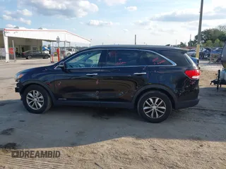2016 Kia Sorento LX with VIN 5XYPGDA56GG029499, listed as a IAAI auction lot 41512850 with 179,971 mi miles. Bid and sale history available at carsss.com. Image 15.