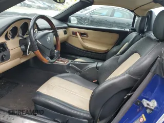 2002 Mercedes-Benz SLK 320 z VIN WDBKK65F22F249238, wystawiony jako Copart lot #84938474 z przebiegiem 128 108 mil mil oraz Szkoda całkowita • Salvage title. Historia ofert i sprzedaży dostępna na DreamBid. Obrazek 7.