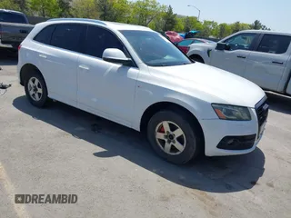 2010 Audi Q5 Premium Plus z VIN WA1MKAFPXAA015021, wystawiony jako IAAI lot #42207496 z przebiegiem 144 317 mil mil oraz . Historia ofert i sprzedaży dostępna na DreamBid. Obrazek 1.