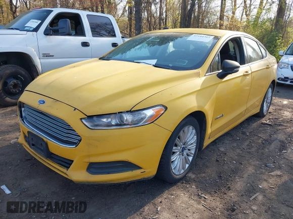 2015 Ford Fusion SE Hybrid with VIN 3FA6P0LU5FR255505, listed as a IAAI auction lot 42104362 with 399,115 mi miles. Bid and sale history available at carsss.com. Image 6.