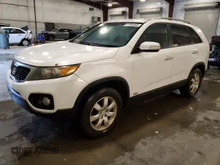 2011 Kia Sorento LX with VIN 5XYKTCA16BG128944, listed as a Copart auction lot 61506965 with 215,617 mi miles and Clean title. Bid and sale history available at DreamBid. Image 1.