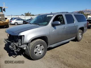 2008 Chevrolet Suburban LTZ with VIN 3GNFC16J18G172933, listed as a Copart auction lot 76124934 with 156,089 mi miles and Salvage Title. Bid and sale history available at carsss.com. Image 1.