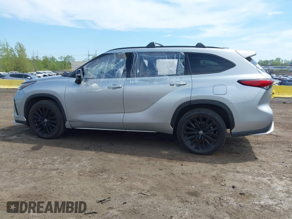 2023 Toyota Highlander L with VIN 5TDKDRBH3PS001588, listed as a IAAI auction lot 42139254 with 21,399 mi miles and . Bid and sale history available at DreamBid. Image 14.
