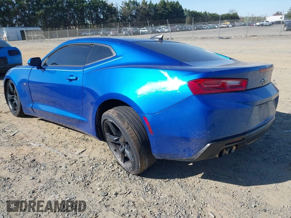 2018 Chevrolet Camaro 1LT with VIN 1G1FB1RS6J0150932, listed as a IAAI auction lot 42002178 with 30,530 mi miles. Bid and sale history available at carsss.com. Image 3.