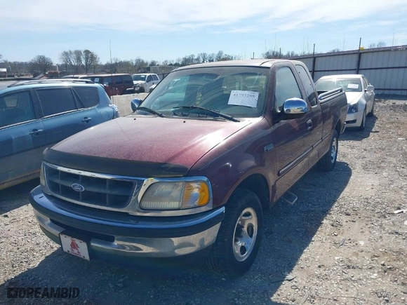 1997 Ford F-150 Standard with VIN 1FTDX1769VND19100, listed as a IAAI auction lot 41793295 with 161,721 mi miles. Bid and sale history available at carsss.com. Image 6.
