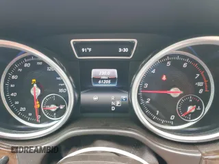 2017 Mercedes-Benz GLS 550 with VIN 4JGDF7DE0HA935289, listed as a Copart auction lot 49321194 with 61,205 mi miles and . Bid and sale history available at DreamBid. Image 9.