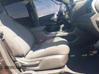 2022 Chevrolet Traverse LT Cloth z VIN 1GNEVGKW1NJ164383, wystawiony jako IAAI lot #42144426 z przebiegiem 50 391 mil mil oraz . Historia ofert i sprzedaży dostępna na DreamBid. Obrazek 5.