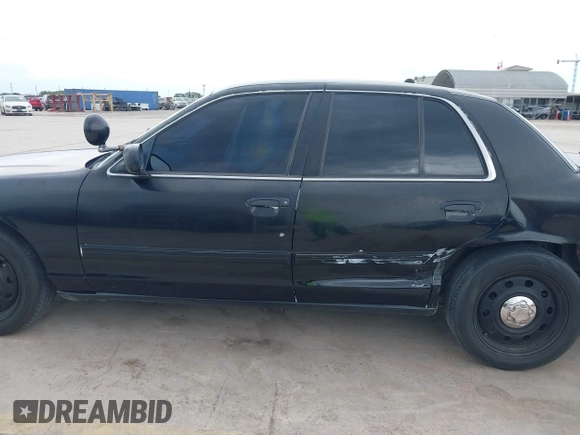 2009 Ford Police Interceptor с VIN 2FAHP71V99X146421, выставлен на аукционе IAAI как лот 42201280 с пробегом 190 375 миль миль и . История ставок и продаж доступна на DreamBid. Изображение 14.