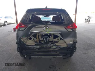 2018 Nissan Rogue SV with VIN JN8AT2MT9JW485804, listed as a IAAI auction lot 41711723 with 74,860 mi miles and . Bid and sale history available at carsss.com. Image 17.