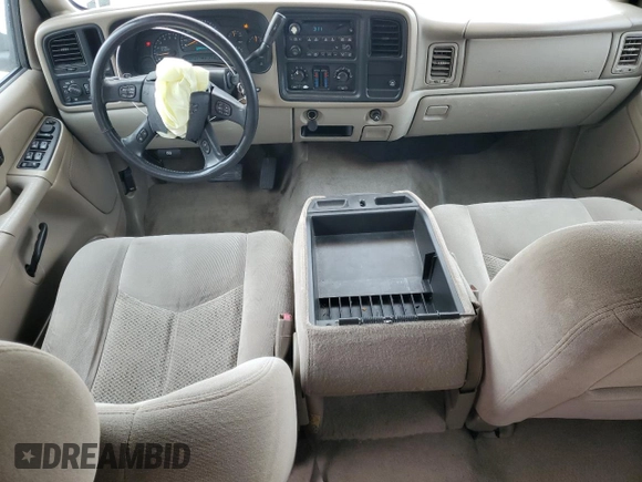 2005 Chevrolet Suburban LS with VIN 3GNEC16Z85G243106, listed as a Copart auction lot 82868994 with 192,142 mi miles and Salvage title. Bid and sale history available at DreamBid. Image 8.