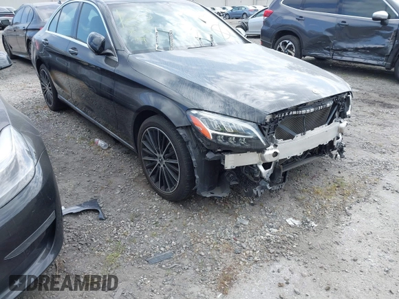2019 Mercedes-Benz C 300 with VIN 55SWF8DBXKU303017, listed as a IAAI auction lot 41841700 with Not Provided miles and . Bid and sale history available at DreamBid. Image 1.