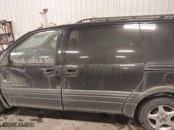 2002 Pontiac Montana w/1SJ Pkg with VIN 1GMDX13E72D279206, listed as a IAAI auction lot 41571085 with NaN miles. Bid and sale history available at carsss.com. Image 15.