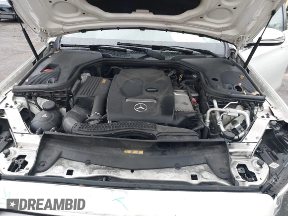2018 Mercedes-Benz E-Class E 300 with VIN WDDZF4JB2JA350535, listed as a IAAI auction lot 41615741 with 148,004 mi miles. Bid and sale history available at carsss.com. Image 10.