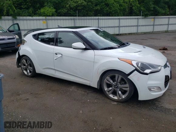 2013 Hyundai Veloster w/Gray Int с VIN KMHTC6AD3DU164555, выставлен на аукционе Copart как лот 54487605 с пробегом 146 134 миль миль и Списание • Salvage title. История ставок и продаж доступна на DreamBid. Изображение 4.