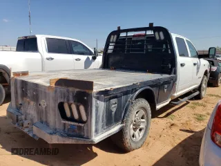 2019 Ram 3500 Tradesman with VIN 3C63R3GJ6KG614706, listed as a Copart auction lot 74090834 with 186,453 mi miles and Clean Title. Bid and sale history available at carsss.com. Image 3.