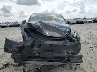 2021 Tesla Model Y Long Range z VIN 5YJYGDEE7MF081337, wystawiony jako Copart lot #55678295 z przebiegiem 58 809 mil mil oraz Szkody całkowita. Historia ofert i sprzedaży dostępna na DreamBid. Obrazek 5.