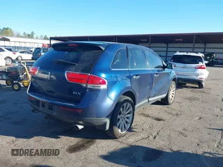 2012 Lincoln MKX with VIN 2LMDJ6JK5CBL11685, listed as a IAAI auction lot 41698099 with 155,266 mi miles. Bid and sale history available at carsss.com. Image 4.