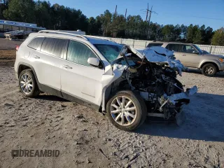 2017 Jeep Cherokee Limited with VIN 1C4PJLDS1HW541639, listed as a Copart auction lot 89288465 with Not Provided miles and Salvage Title. Bid and sale history available at carsss.com. Image 4.