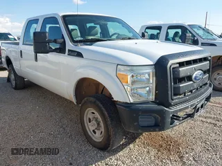 2011 Ford F-250 XL z VIN 1FT7W2B61BEC17086, wystawiony jako IAAI lot #42484753 z przebiegiem 64 043 mil mil oraz . Historia ofert i sprzedaży dostępna na DreamBid. Obrazek 1.