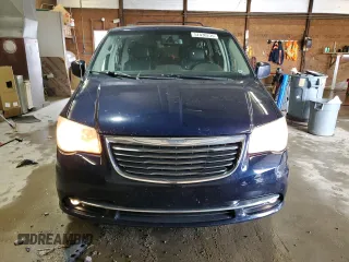 2013 Chrysler Town & Country Touring z VIN 2C4RC1BG6DR819136, wystawiony jako Copart lot #57430235 z przebiegiem 174 976 mil mil oraz Szkoda całkowita • Salvage title. Historia ofert i sprzedaży dostępna na DreamBid. Obrazek 5.