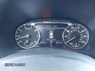 2023 Nissan Altima SR z VIN 1N4BL4CV0PN345188, wystawiony jako IAAI lot #42034378 z przebiegiem 65 305 mil mil oraz . Historia ofert i sprzedaży dostępna na DreamBid. Obrazek 7.
