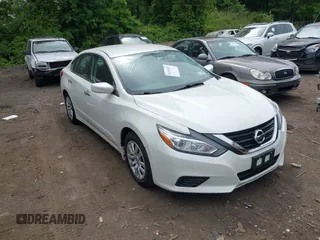 2017 Nissan Altima SV with VIN 1N4AL3AP7HC205548, listed as a IAAI auction lot 42353622 with 24,045 mi miles and . Bid and sale history available at DreamBid. Image 1.