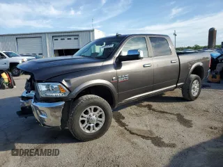 2018 Ram 2500 Laramie z VIN 3C6UR5FL0JG216599, wystawiony jako Copart lot #55023785 z przebiegiem 137 459 mil mil oraz Szkoda całkowita • Salvage title. Historia ofert i sprzedaży dostępna na DreamBid. Obrazek 1.