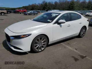 2021 Mazda 3 Preferred with VIN JM1BPBCL3M1340622, listed as a Copart auction lot 68418964 with 41,524 mi miles and Salvage Title. Bid and sale history available at DreamBid. Image 1.