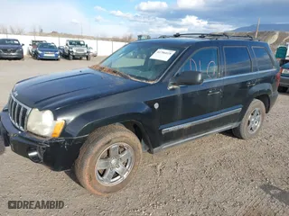 2005 Jeep Grand Cherokee Limited with VIN 1J4HR58235C527509, listed as a IAAI auction lot 41786018 with 240,779 mi miles. Bid and sale history available at carsss.com. Image 2.