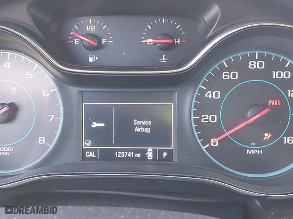 2017 Chevrolet Cruze LT with VIN 1G1BE5SM9H7229859, listed as a IAAI auction lot 41620008 with 123,741 mi miles. Bid and sale history available at carsss.com. Image 7.