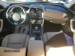 2019 Jaguar F-Pace 25t Prestige z VIN SADCK2GX1KA392655, wystawiony jako Copart lot #45329075 z przebiegiem 92 332 mil mil oraz Nie do naprawy • Non repairable. Historia ofert i sprzedaży dostępna na DreamBid. Obrazek 8.
