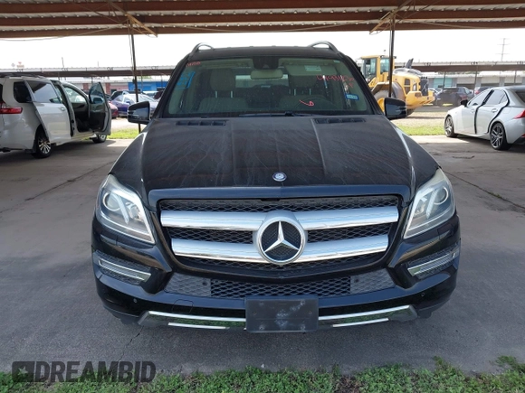 2015 Mercedes-Benz GL-Class GL 450 with VIN 4JGDF6EE2FA513286, listed as a IAAI auction lot 41931230 with 88,492 mi miles. Bid and sale history available at carsss.com. Image 6.