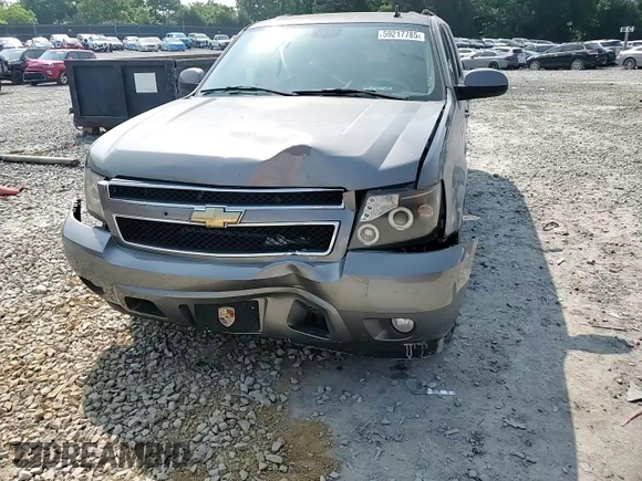 2007 Chevrolet Suburban LTZ with VIN 1GNFC16097R249683, listed as a Copart auction lot 59217785 with Not provided miles and Salvage title. Bid and sale history available at DreamBid. Image 14.
