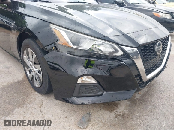 2019 Nissan Altima S with VIN 1N4BL4BV1KC144678, listed as a IAAI auction lot 42101538 with 181,101 mi miles and . Bid and sale history available at carsss.com. Image 6.