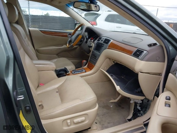 2006 Lexus ES 330 with VIN JTHBA30G265157365, listed as a IAAI auction lot 41573430 with 215,440 mi miles. Bid and sale history available at carsss.com. Image 5.