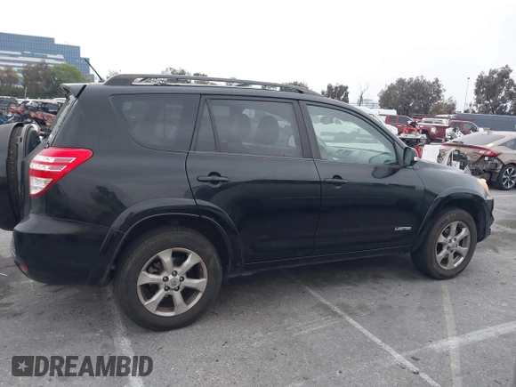 2009 Toyota RAV4 Ltd with VIN JTMZK31VX9D001644, listed as a IAAI auction lot 42030571 with 186,844 mi miles. Bid and sale history available at carsss.com. Image 13.