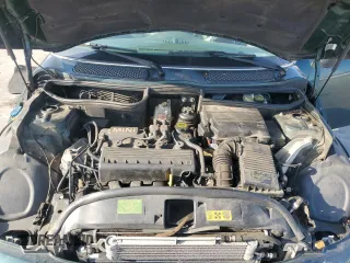 2004 MINI Hardtop with VIN WMWRC334X4TJ61391, listed as a Copart auction lot 53735615 with 103,974 mi miles and Salvage Title. Bid and sale history available at DreamBid. Image 11.