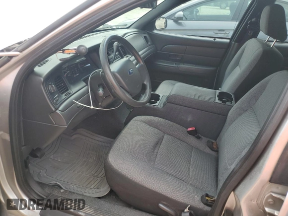 2010 Ford Police Interceptor с VIN 2FABP7BV5AX125350, выставлен на аукционе Copart как лот 58745125 с пробегом 194 856 миль миль и На запчасти • Non repairable. История ставок и продаж доступна на DreamBid. Изображение 7.